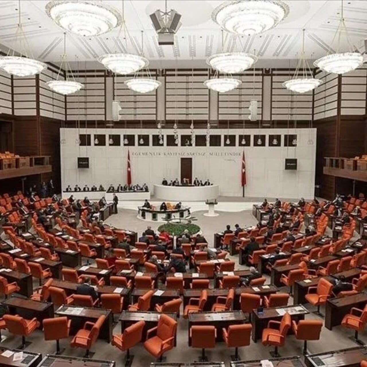 AK Parti’den şehit aileleri ve gaziler için kanun teklifi