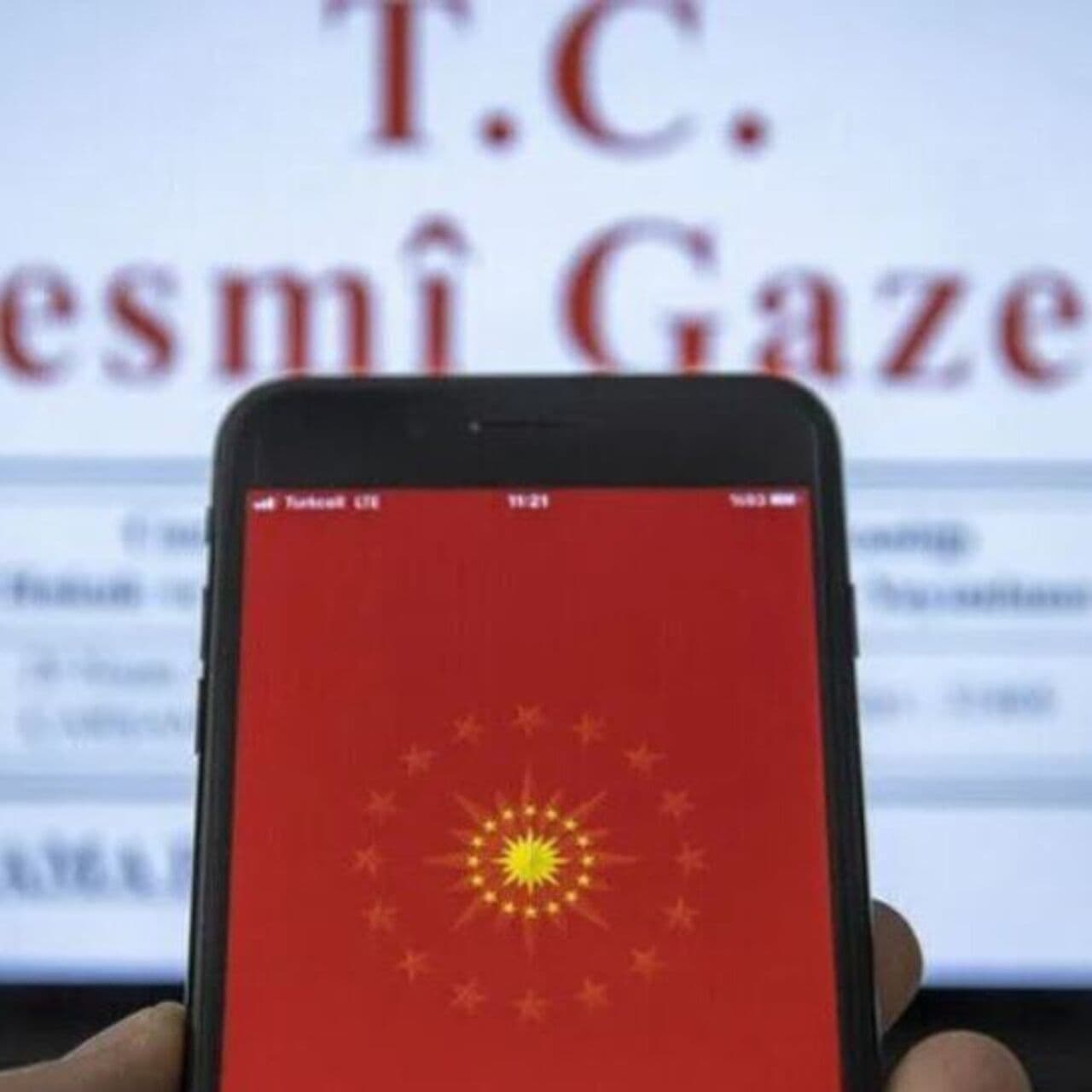 En düşük emekli maaşı 23 bin 552 liraya çıkarıldı