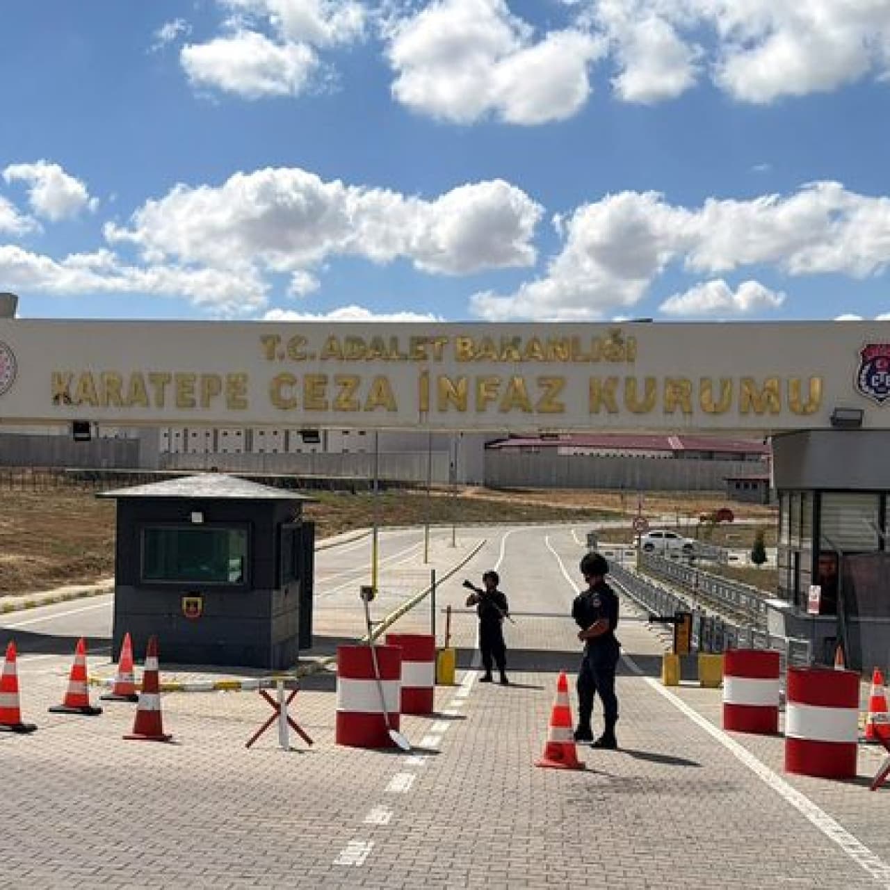 Dedetaş ve Küçük Çorlu'daki cezaevinede
