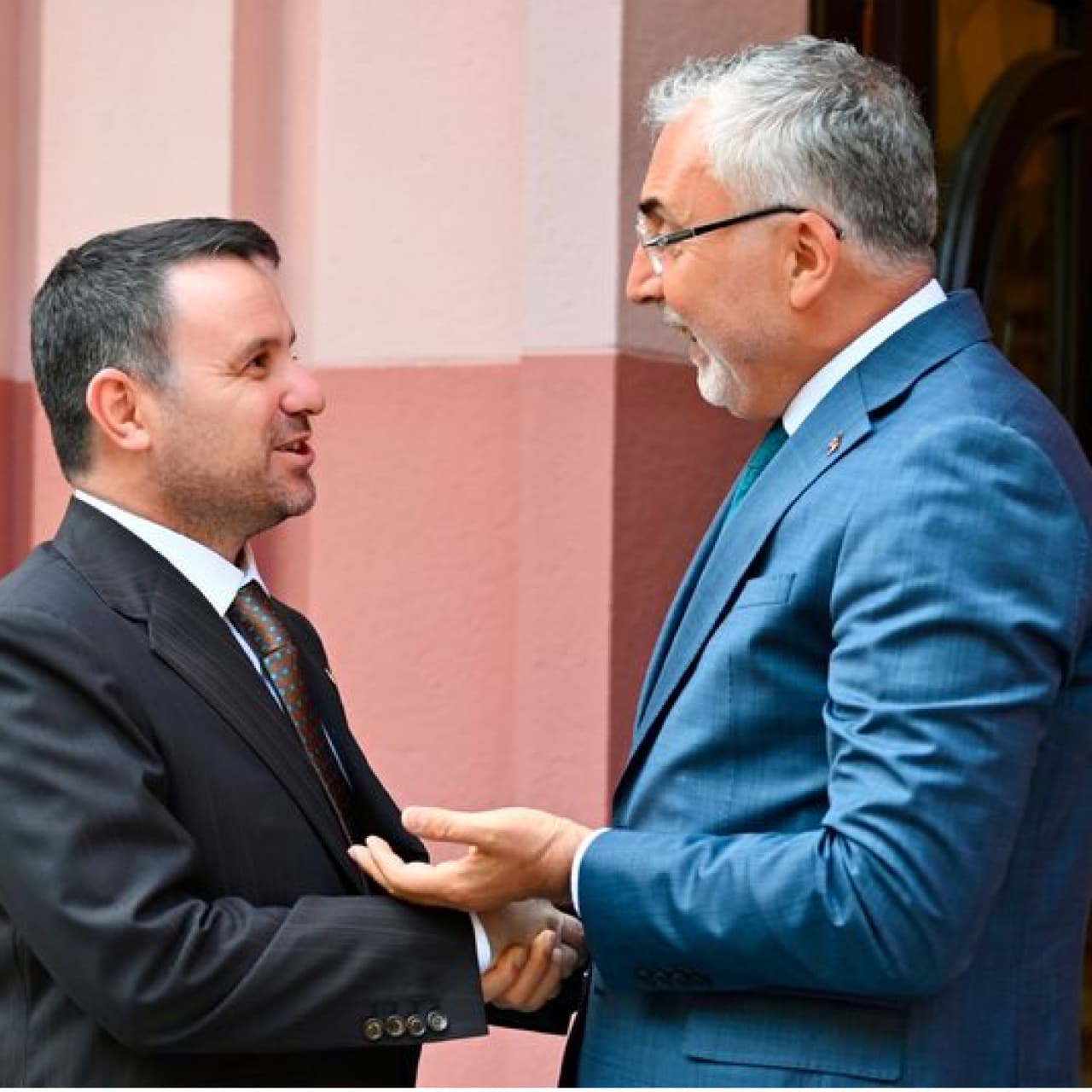 Bakan Gürlek, Bakan Işıkhan ile bir araya geldi