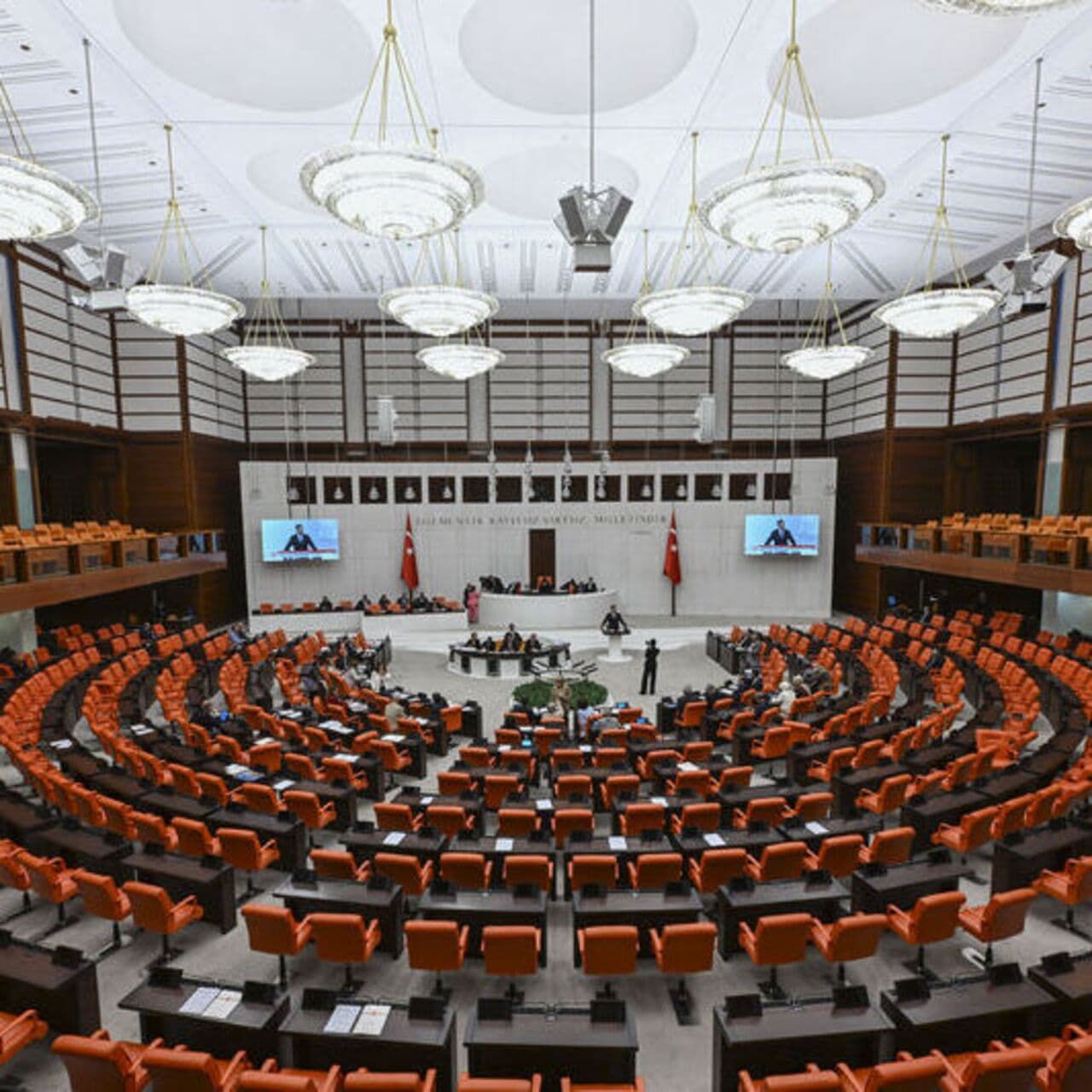6 madde daha kabul edildi