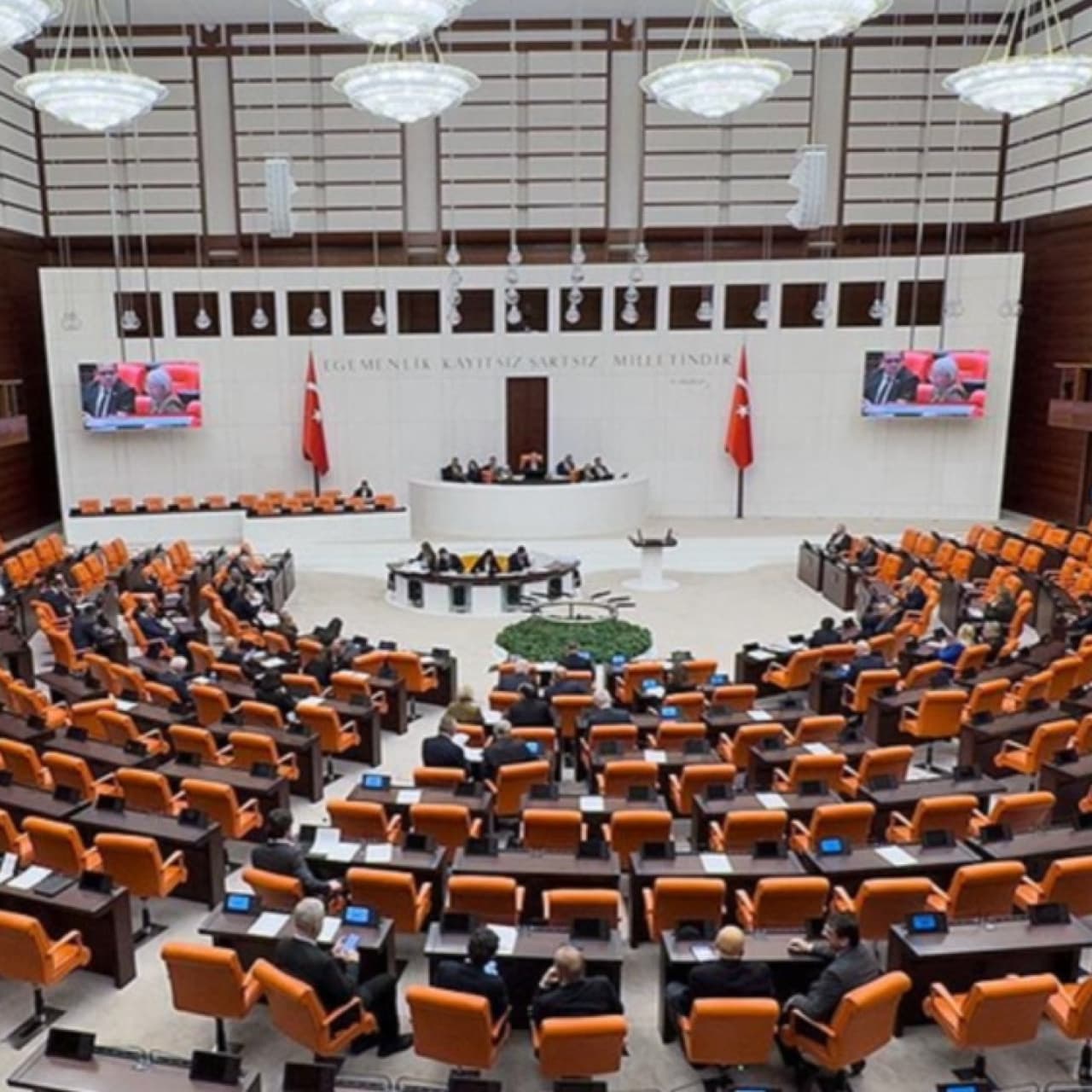 Çocukları koruma teklifi yasalaştı