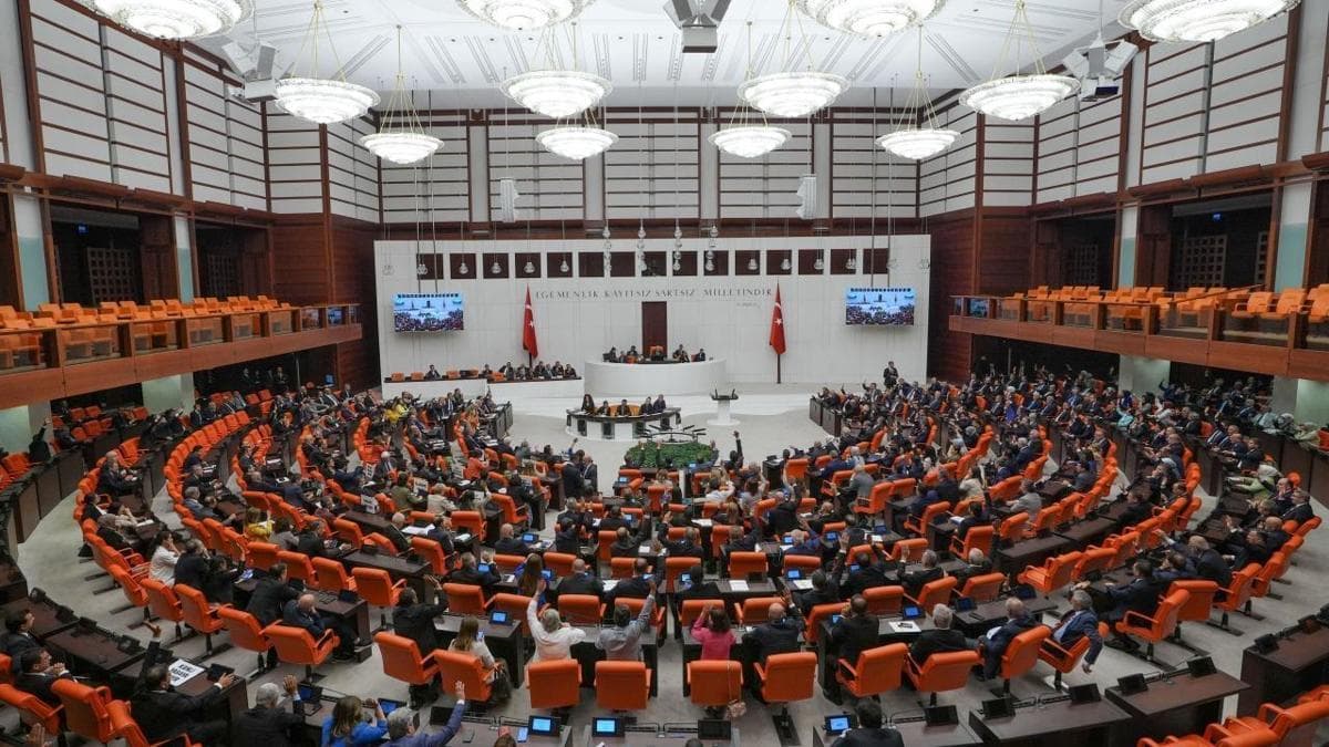 SON DAKİKA... Terörsüz Türkiye süreci: Çerçeve yasa teklifinin adı belli oldu! Bahçeli'den yasaya imza