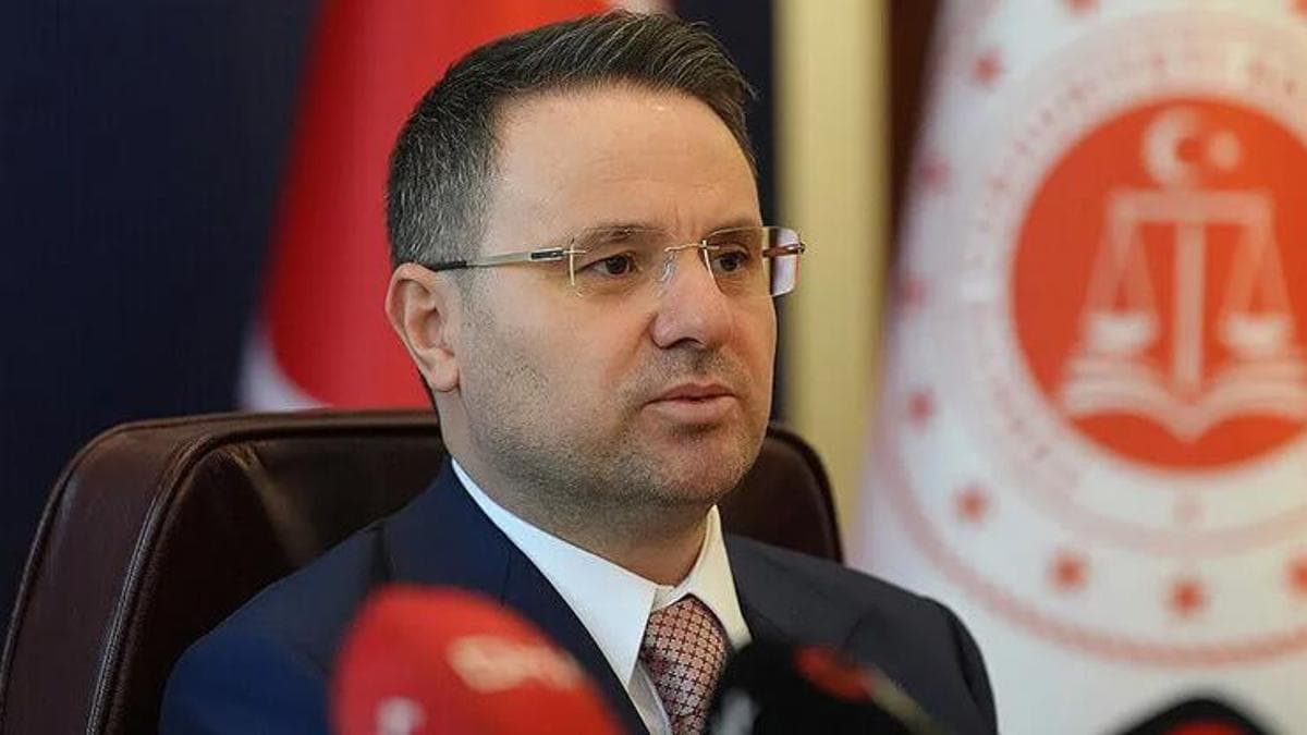 Bakan Gürlek duyurdu: Bin 613 gözaltı