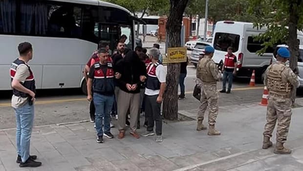 Gülistan Doku soruşturmasında adliyeye sevk edilen 8 şüpheliden 6'sı için tutuklama istendi