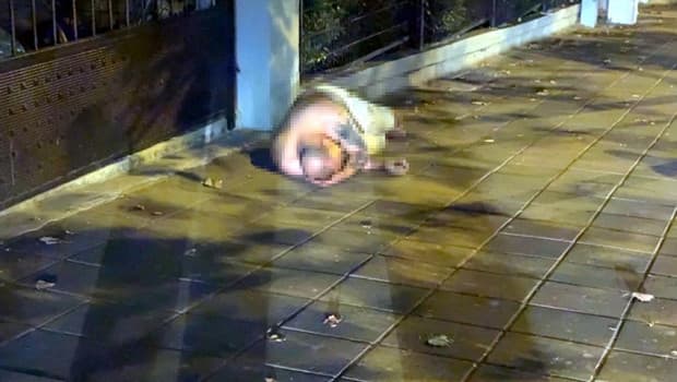 Çorlu'da pes dedirten olay: Arızalanan aracını yol ortasında bırakıp kaldırımda uyudu