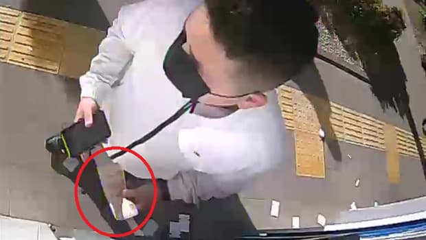 Arkadaşına kartını verdi, hayatı karardı! Motokuryeye dolandırıcılıktan 22 yıl hapis