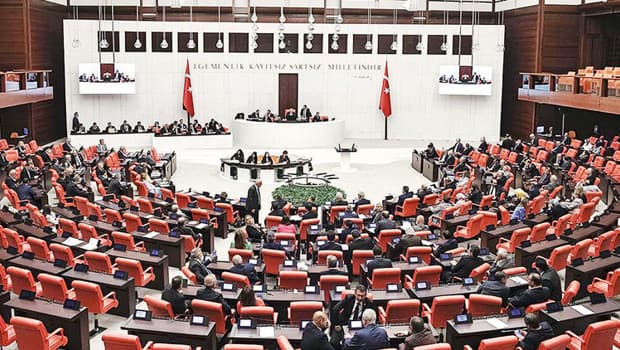Meclis’te tarihi oturum