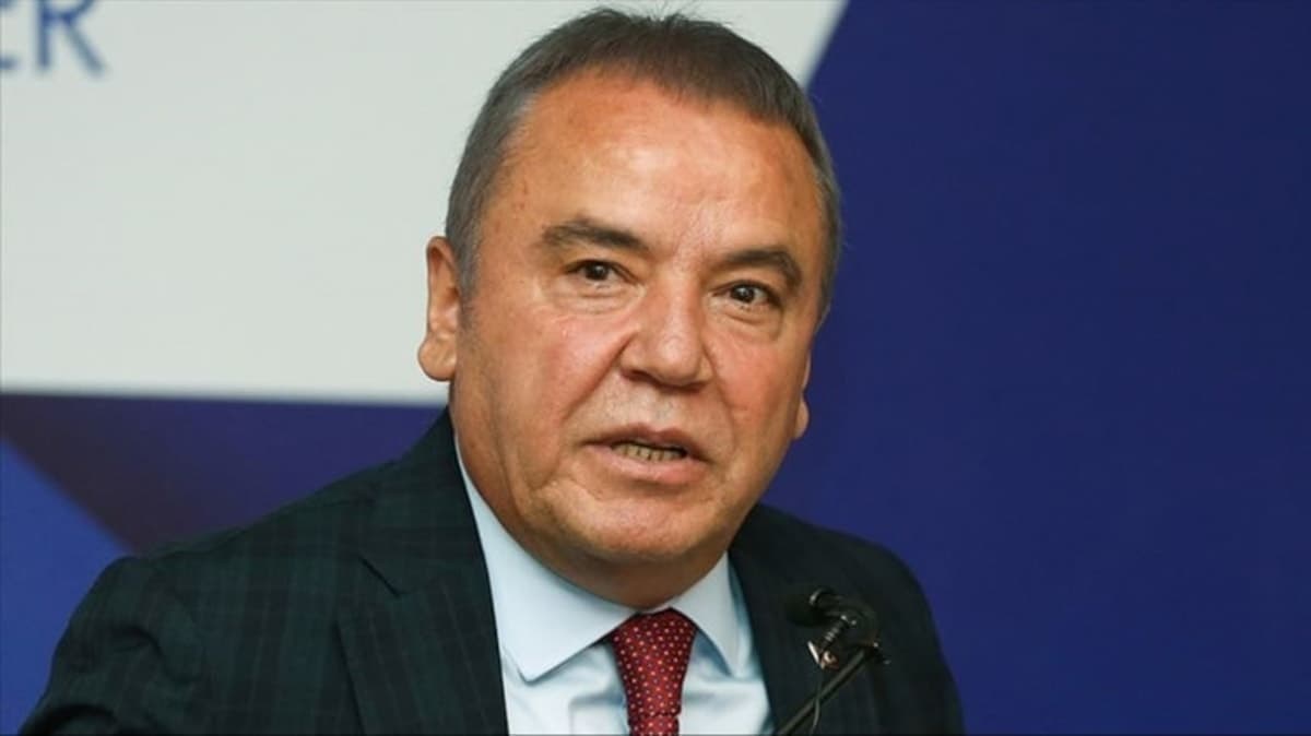 Muhittin Böcek 18'inci kez hastaneye kaldırıldı