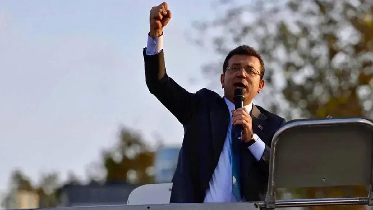 İmamoğlu'ndan gençlere çağrı: Hazır olun; hep birlikte düşünecek, çalışacak ve başaracağız