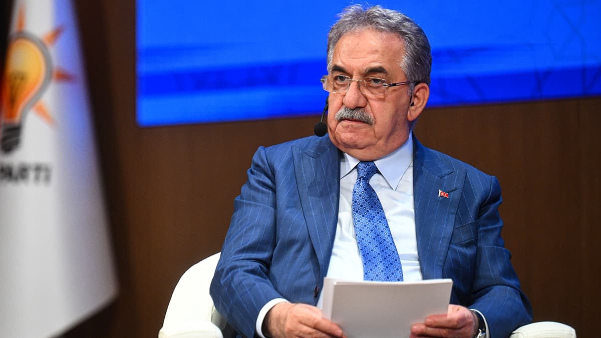 Erdoğan'ın yardımcısından flaş çıkış: 'Referanduma gideceğiz'