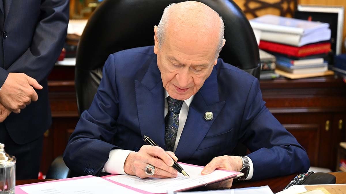 Bahçeli'den 'Çerçeve Yasa' açıklaması: Türkiye'nin istikameti bellidir