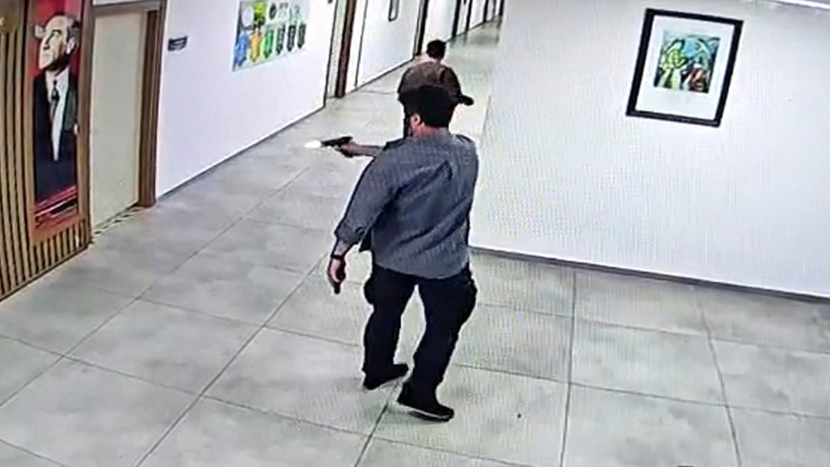 Kaymakamlık kurşunladı aylık kesme cezası aldı