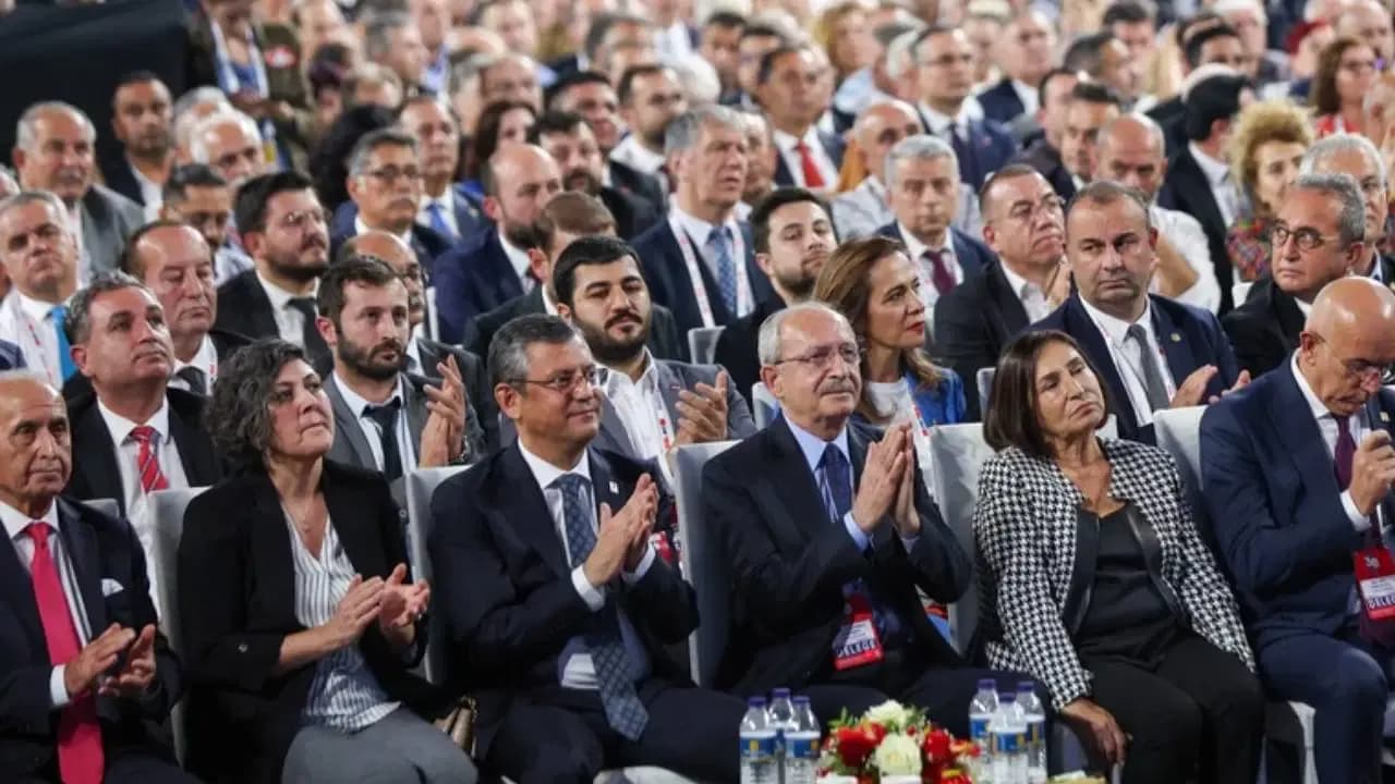 Yüksek yargıdaki dostları anlatmış: AKP'li isimden 'mutlak butlan' kehaneti