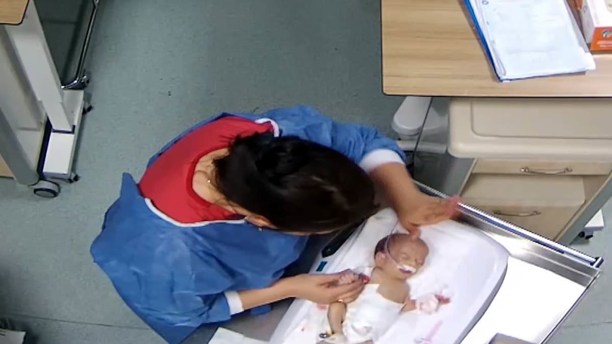 Kuvözdeki bebeğe şiddet davasında son karar Adli Tıp Üst Kurulu'nda