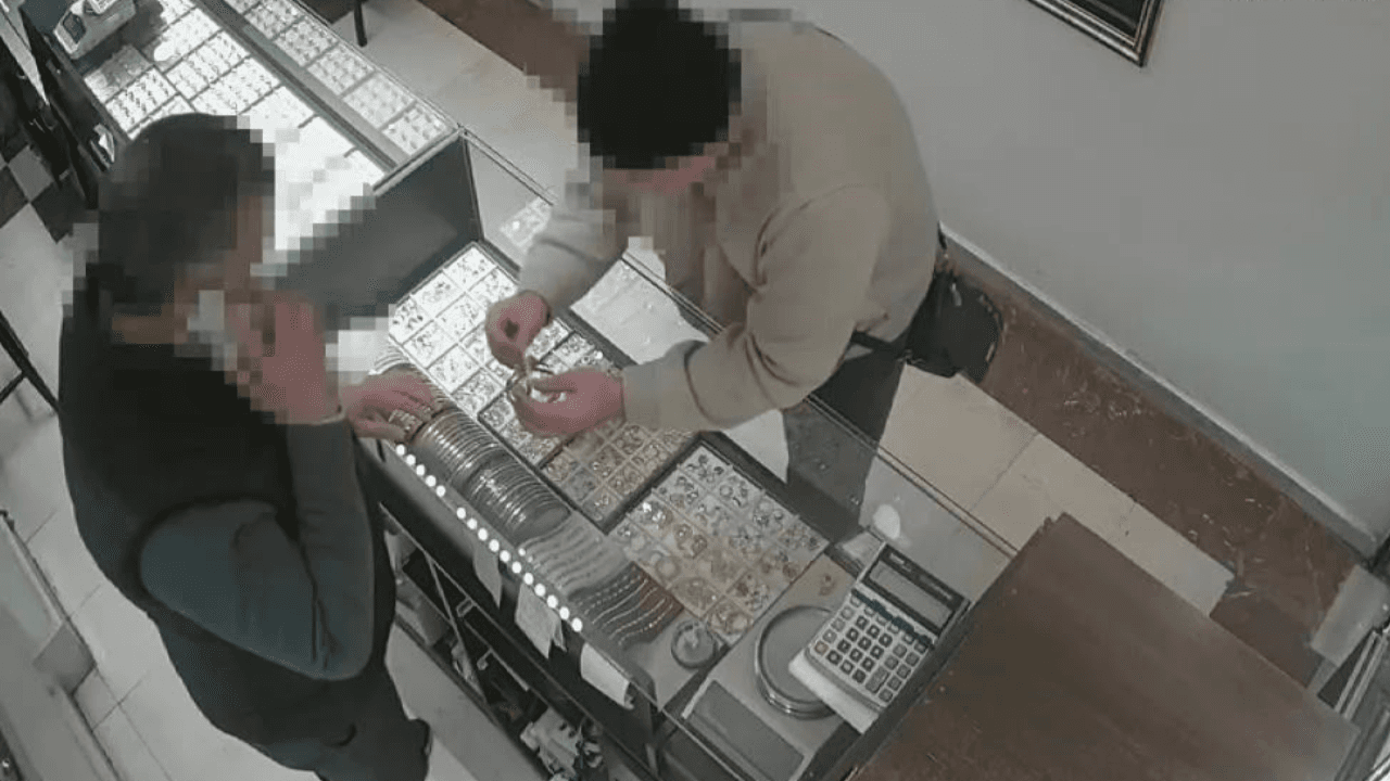 Evinde boynundan bıçaklanarak öldürülmüştü: Sanıktan dikkat çeken savunma